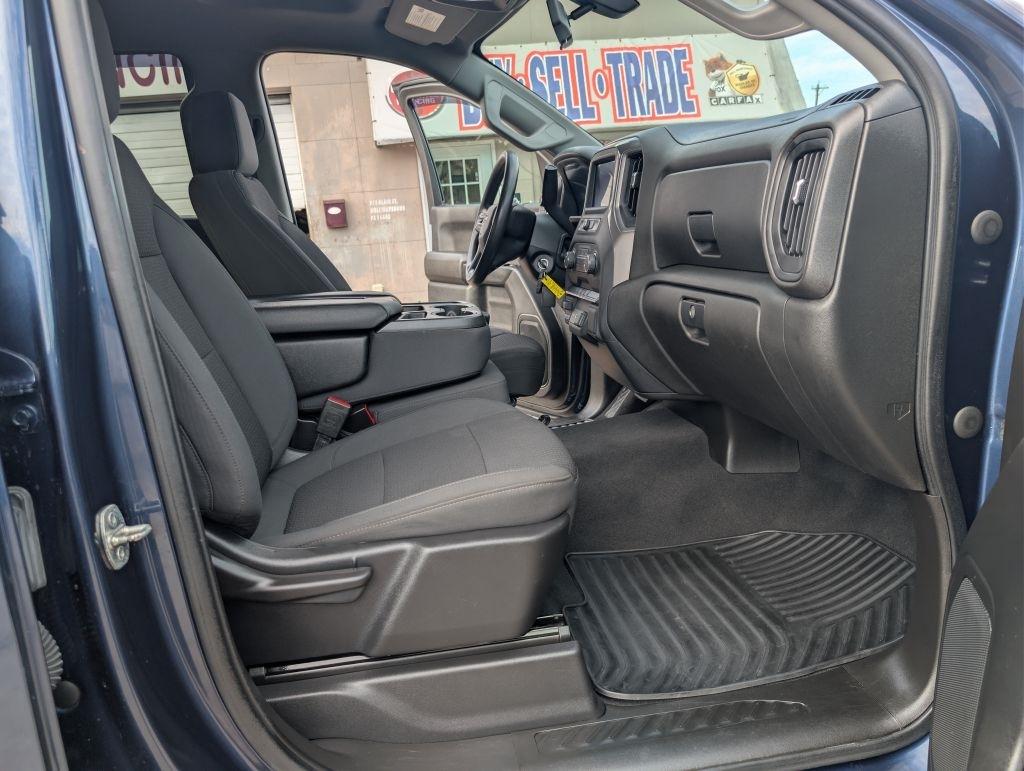GMC Sierra 1500 4WD Crew Cab 143.5" SLT 2017
