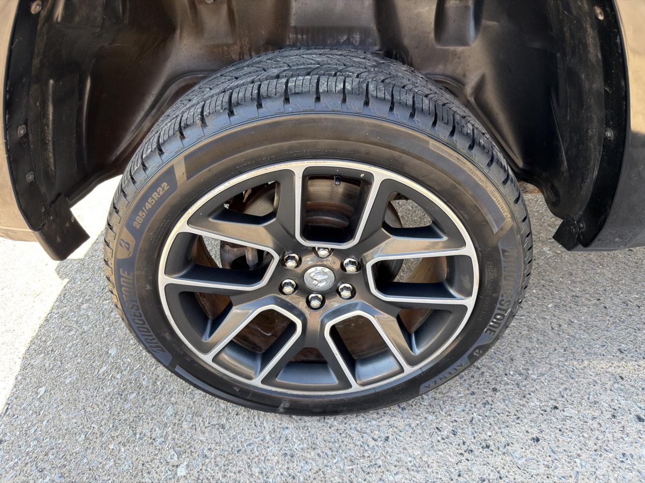 RAM 1500 Laramie 4x4 Crew Cab 6'4" Box 2019