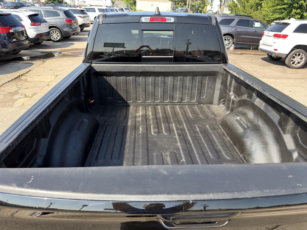 RAM 1500 Laramie 4x4 Crew Cab 6'4" Box 2019