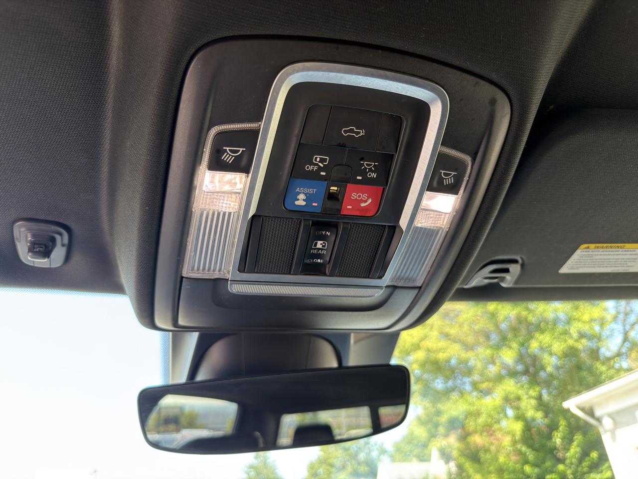 RAM 1500 Laramie 4x4 Crew Cab 6'4" Box 2019
