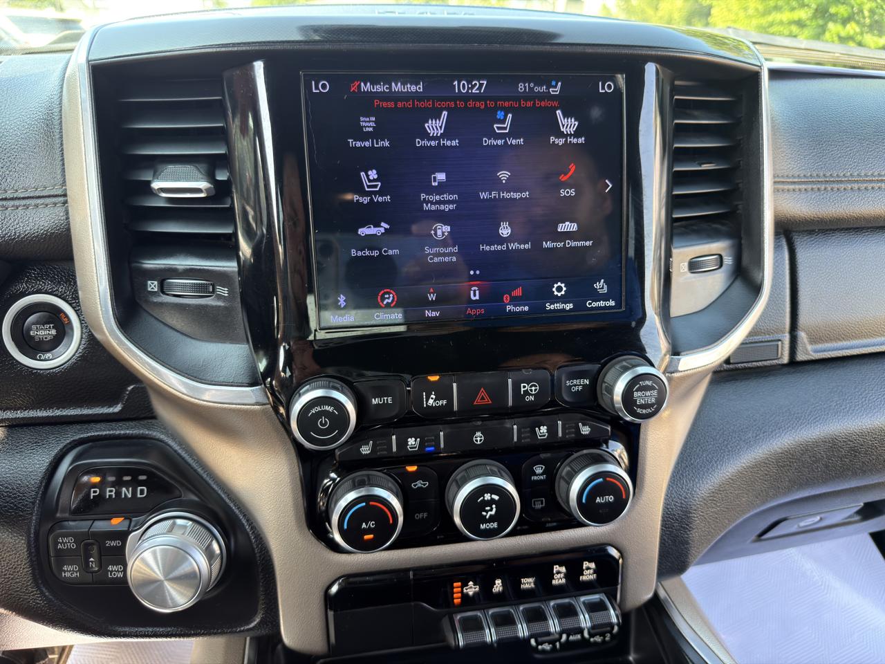 RAM 1500 Laramie 4x4 Crew Cab 6'4" Box 2019