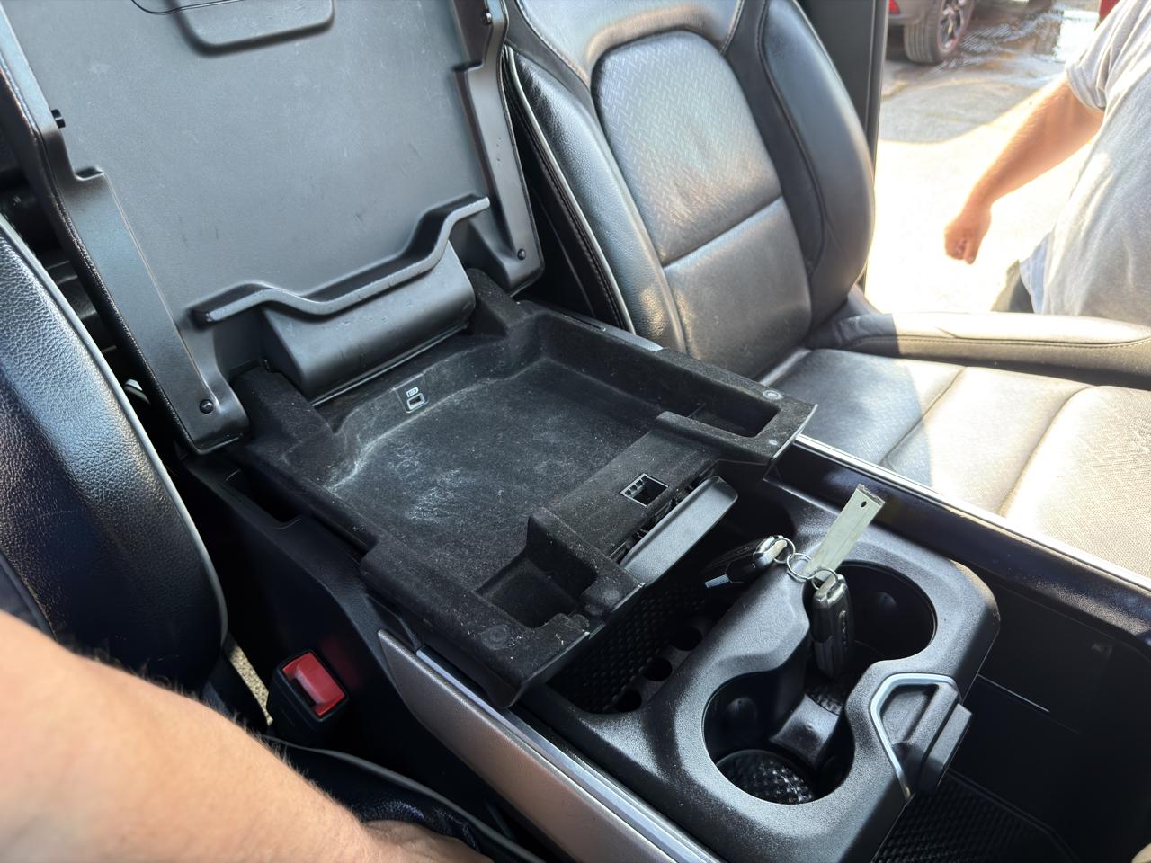 RAM 1500 Laramie 4x4 Crew Cab 6'4" Box 2019