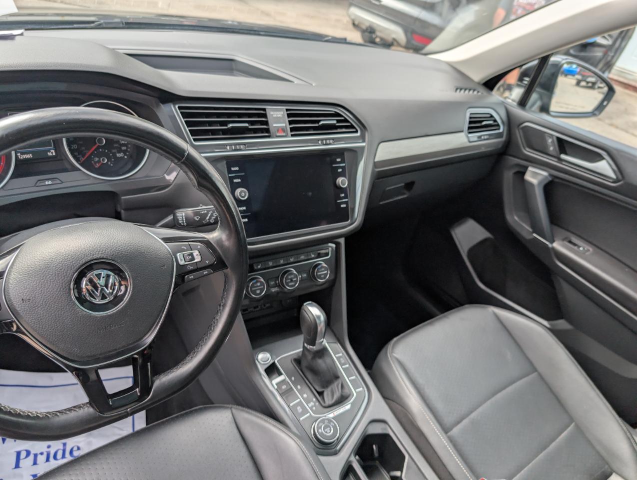 Volkswagen Tiguan 2.0T SEL 4MOTION 2018