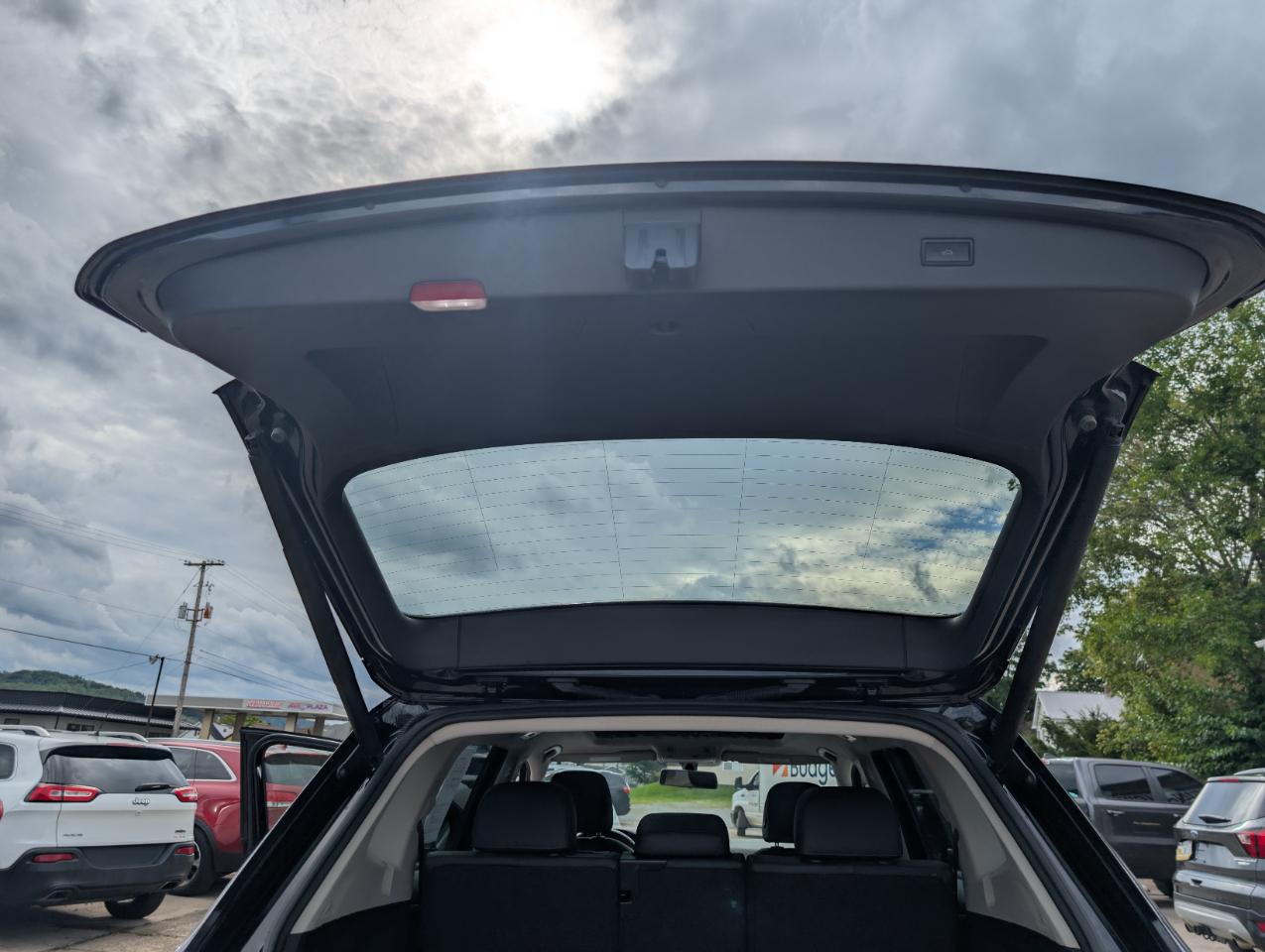 Volkswagen Tiguan 2.0T SEL 4MOTION 2018