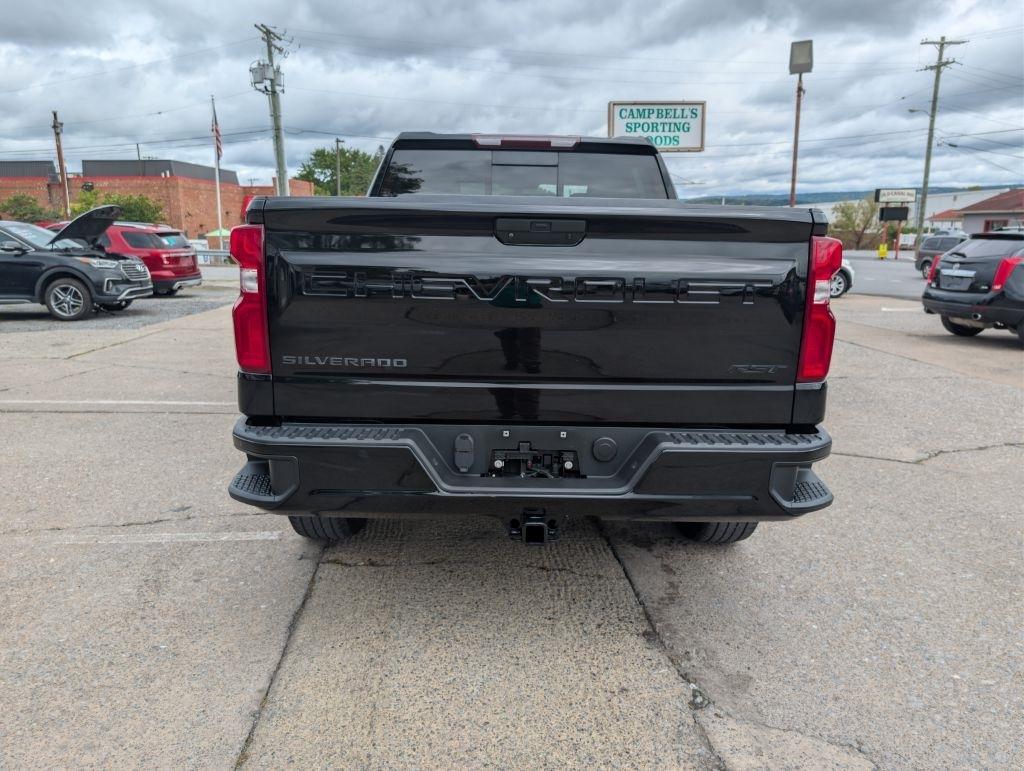 Chevrolet Silverado 1500 4WD Crew Cab 147" RST 2021