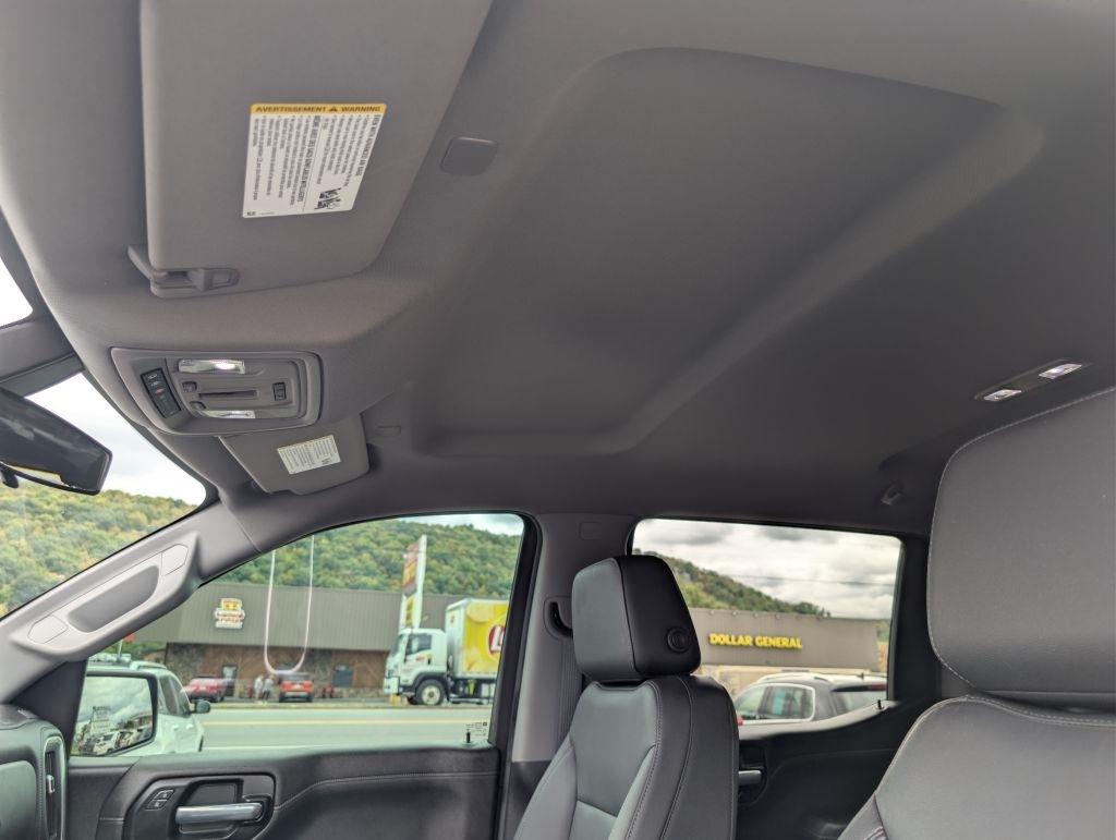 Chevrolet Silverado 1500 4WD Crew Cab 147" RST 2021