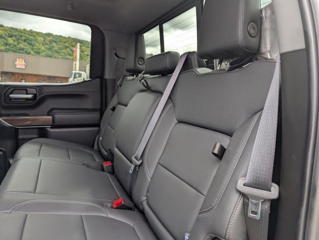 Chevrolet Silverado 1500 4WD Crew Cab 147" RST 2021