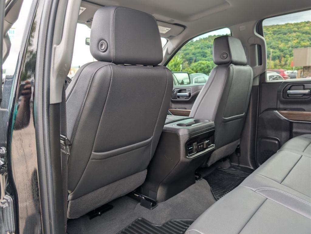 Chevrolet Silverado 1500 4WD Crew Cab 147" RST 2021
