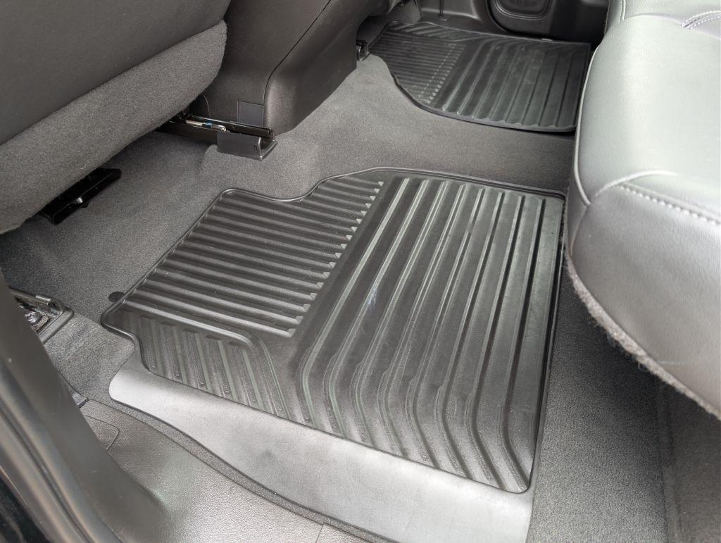 Chevrolet Silverado 1500 4WD Crew Cab 147" RST 2021