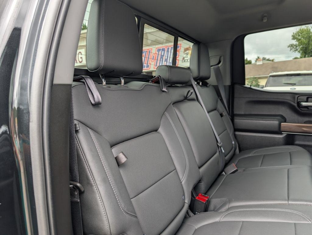 Chevrolet Silverado 1500 4WD Crew Cab 147" RST 2021