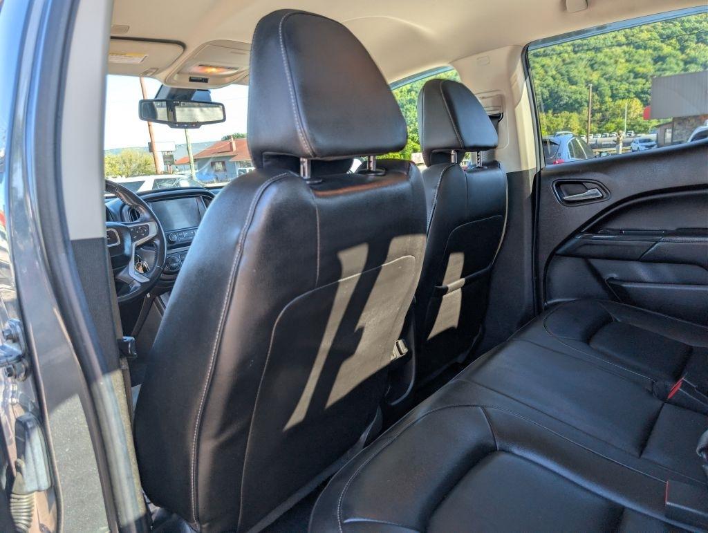 GMC Canyon 4WD Crew Cab 128.3" SLT 2017