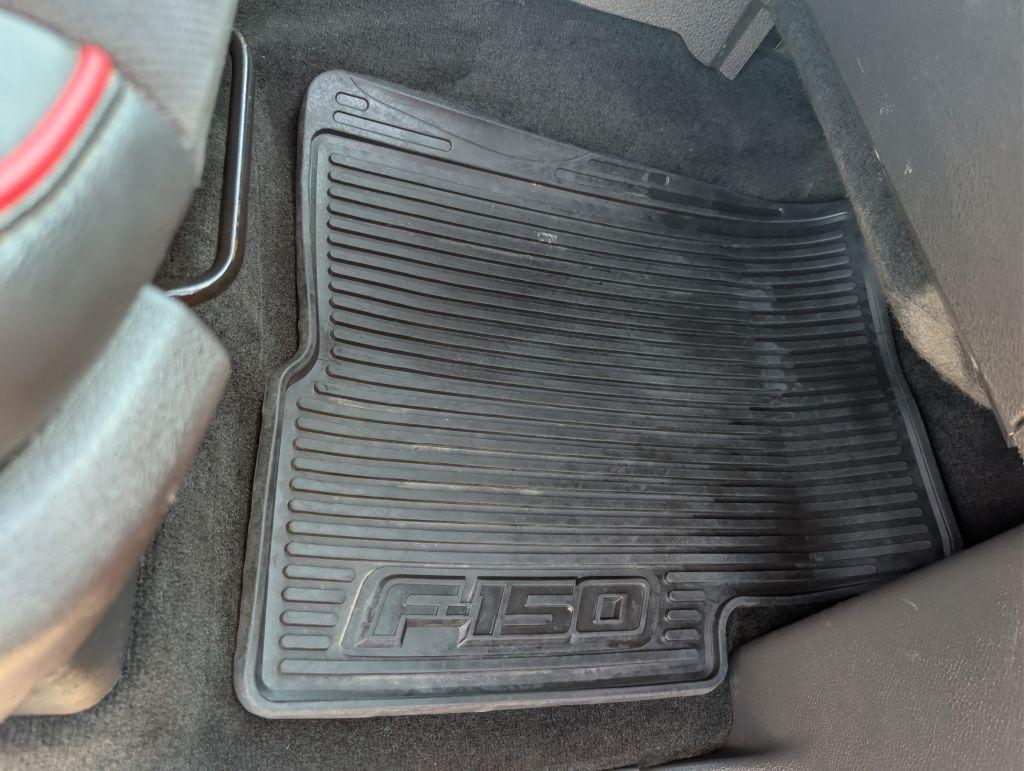 Ford F-150 4WD Reg Cab 145" XL 2014
