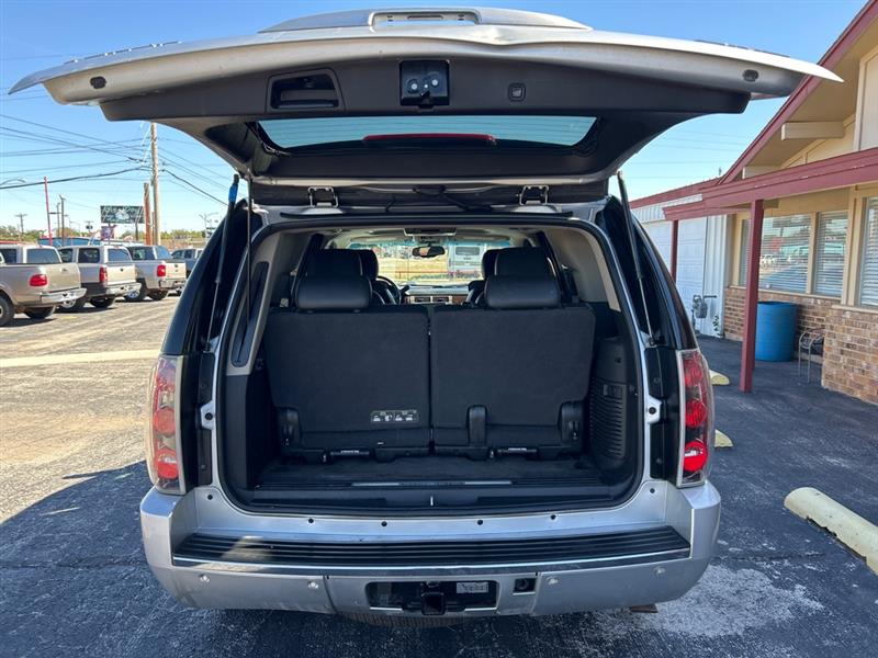 GMC Yukon Denali 4WD 2012