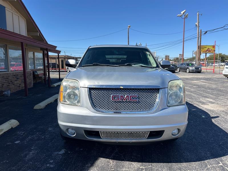 GMC Yukon Denali 4WD 2012