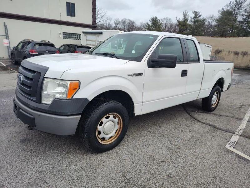 2012 Ford F-150 4WD SuperCab 145" XL