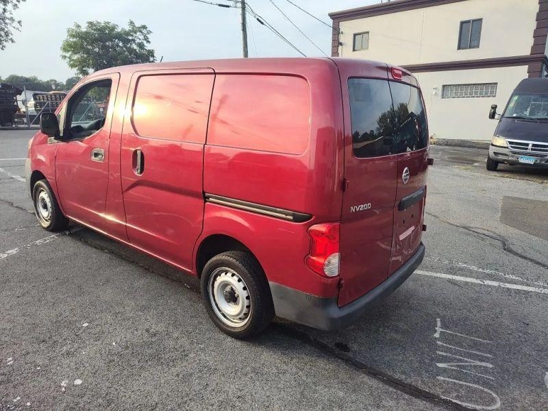2017 Nissan NV200 S photo 3