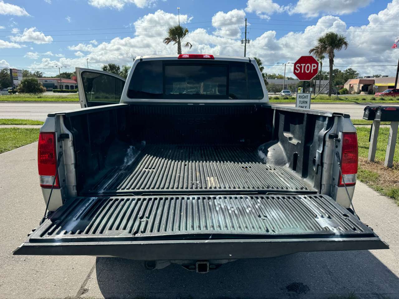 Nissan Titan XE 2009 Nissan Titan XE 2009