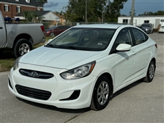 2013 Hyundai Accent  2013 Hyundai Accent