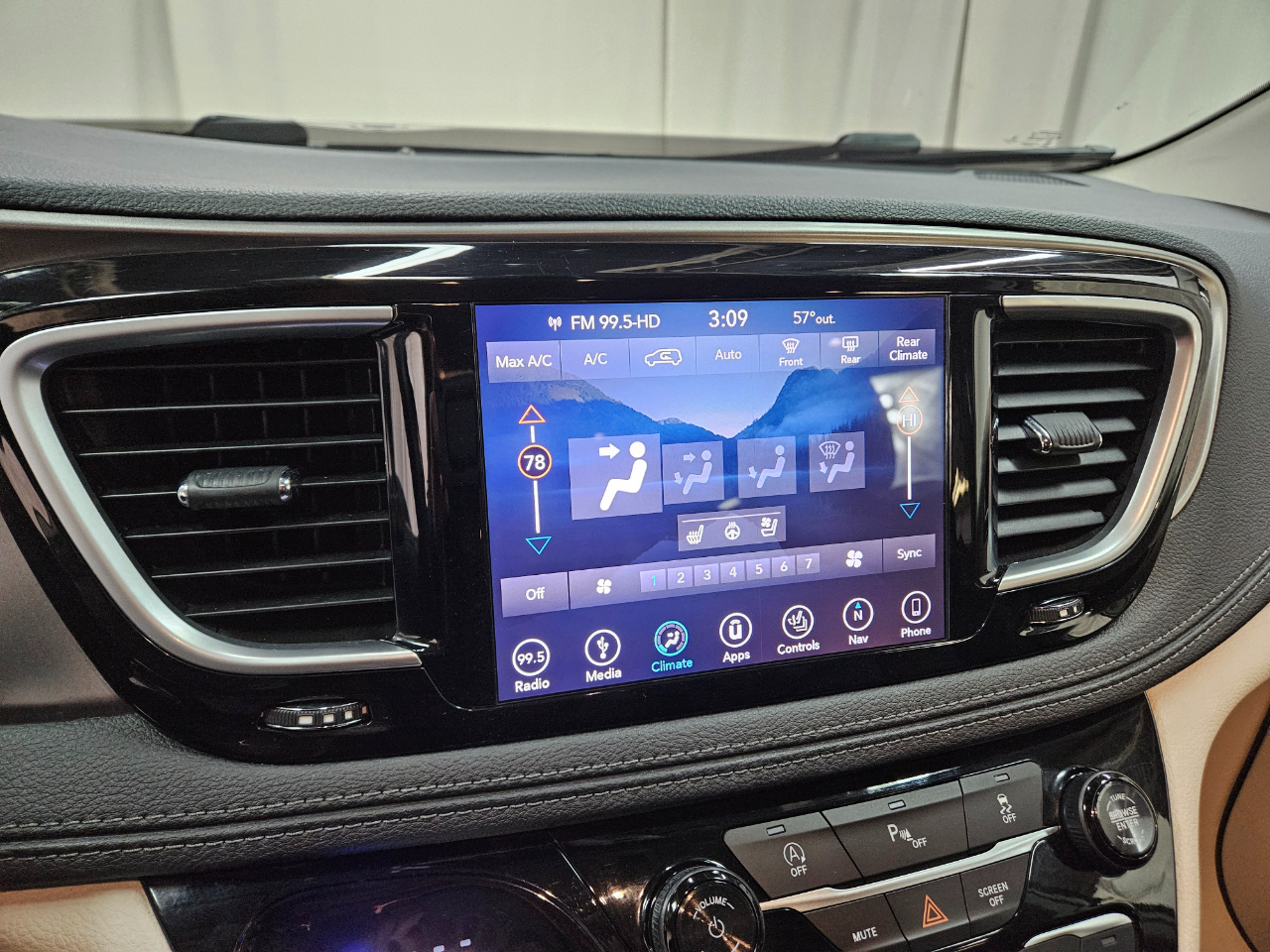 Chrysler Pacifica Limited 2018