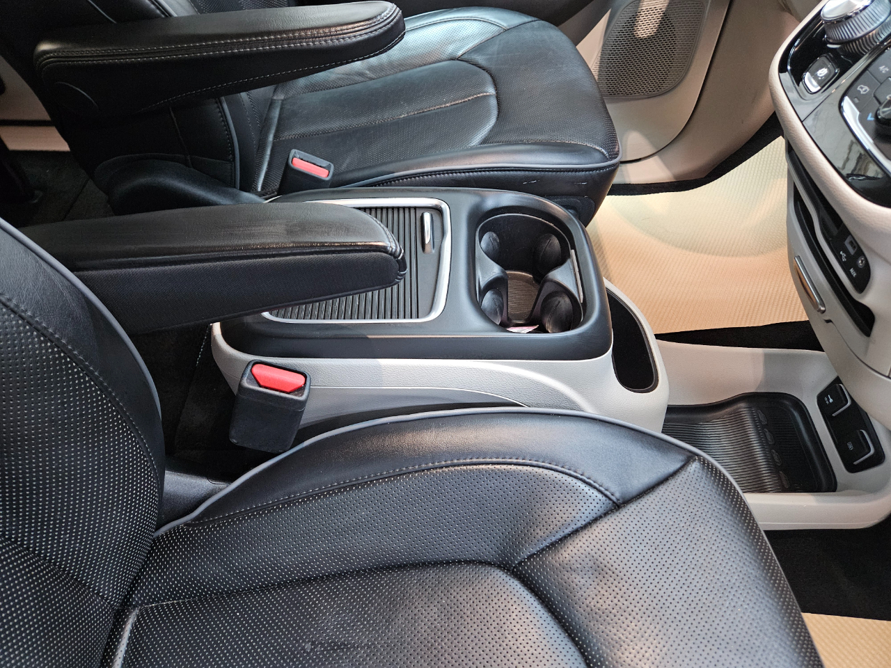 Chrysler Pacifica Limited 2018