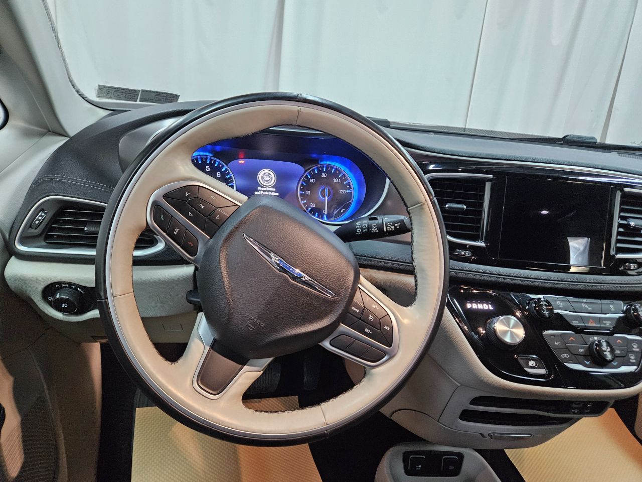 Chrysler Pacifica Limited 2018