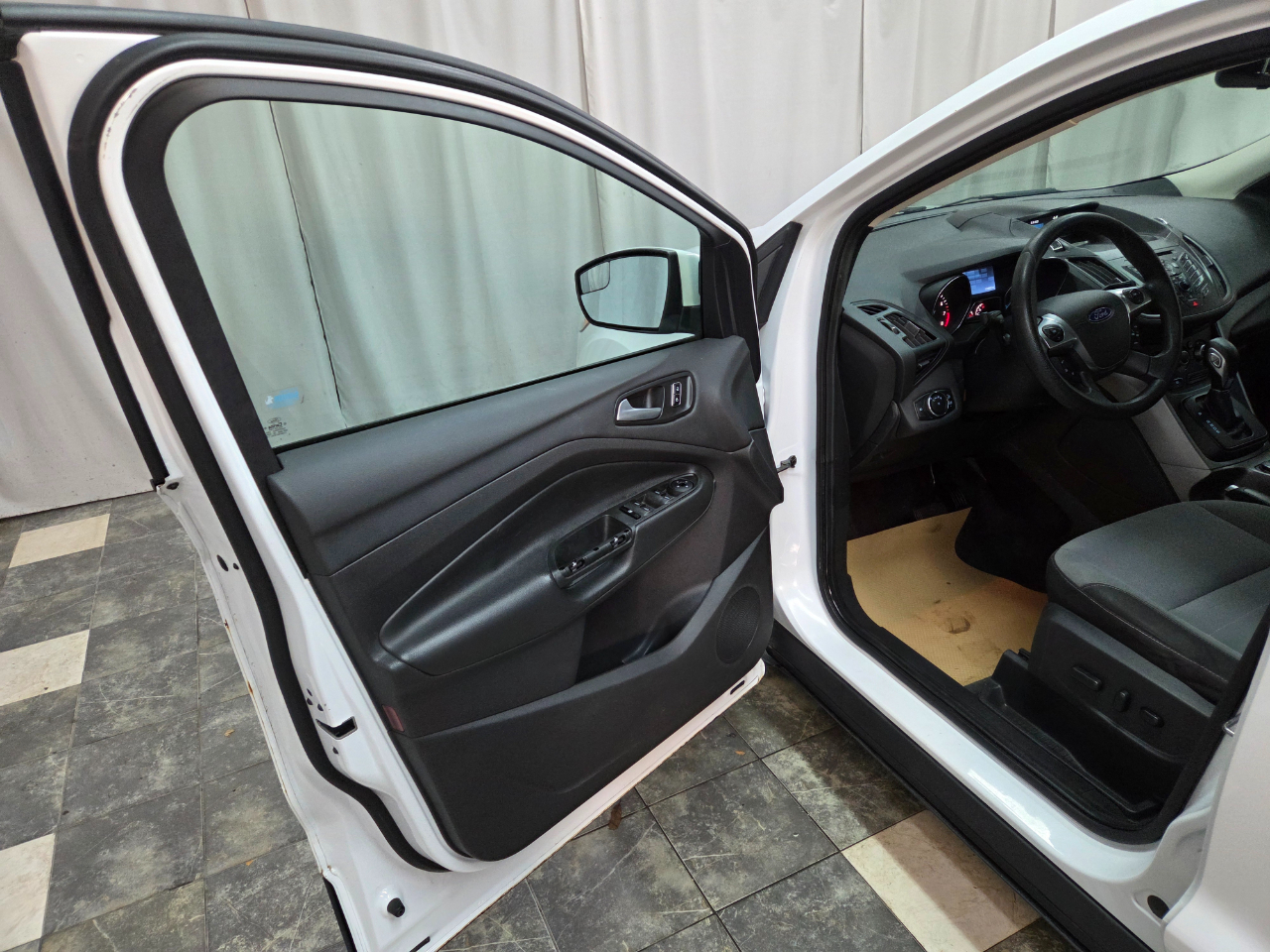 Ford Escape SE FWD 2014 Ford Escape SE FWD 2014