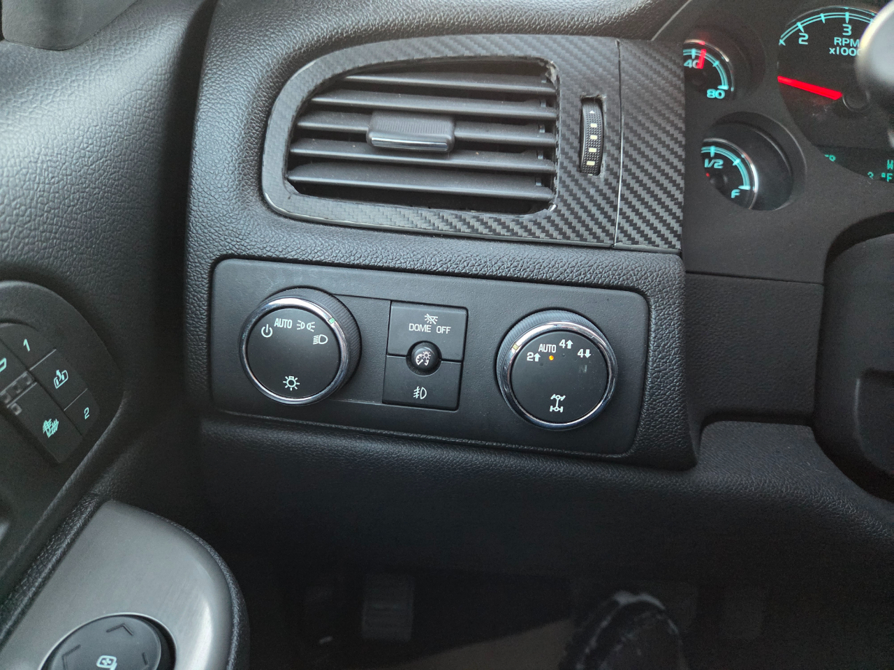 Chevrolet Silverado 1500 LTZ Ext. Cab Long Box 4WD 2013