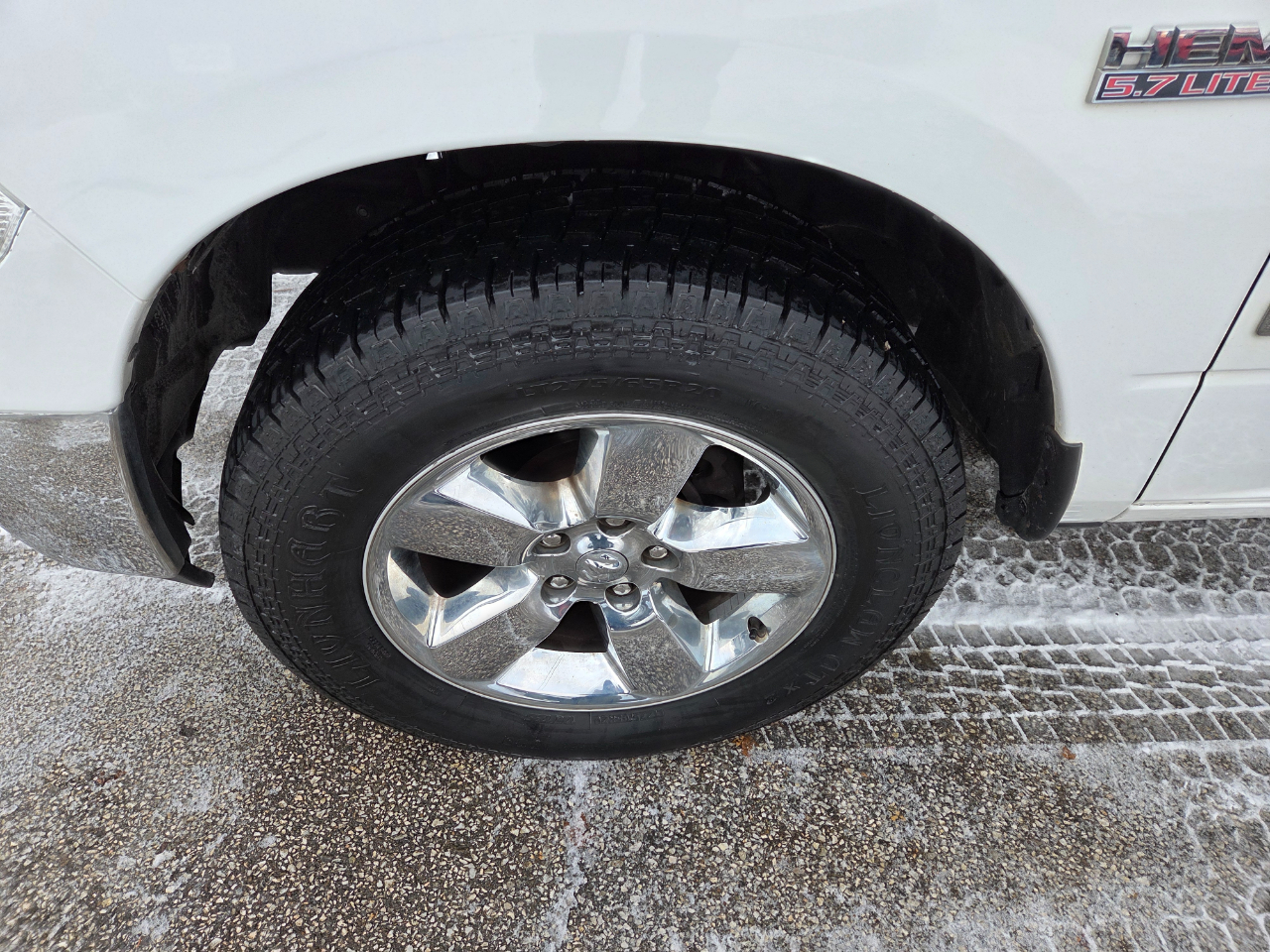 RAM 1500 SLT Crew Cab SWB 4WD 2016