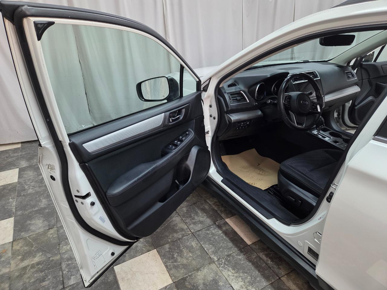 Subaru Outback 2.5i Premium 2019