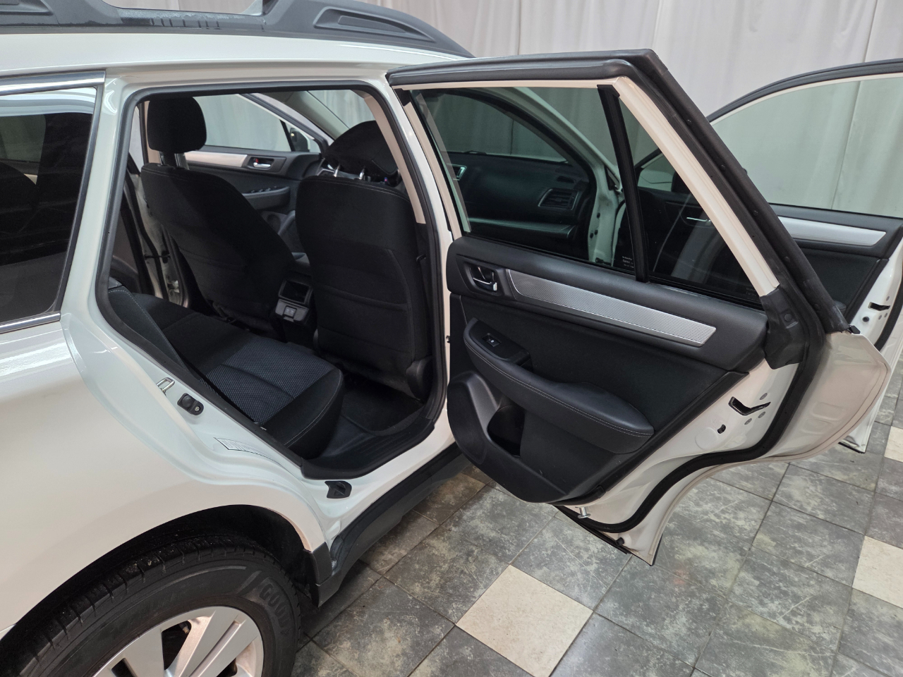 Subaru Outback 2.5i Premium 2019