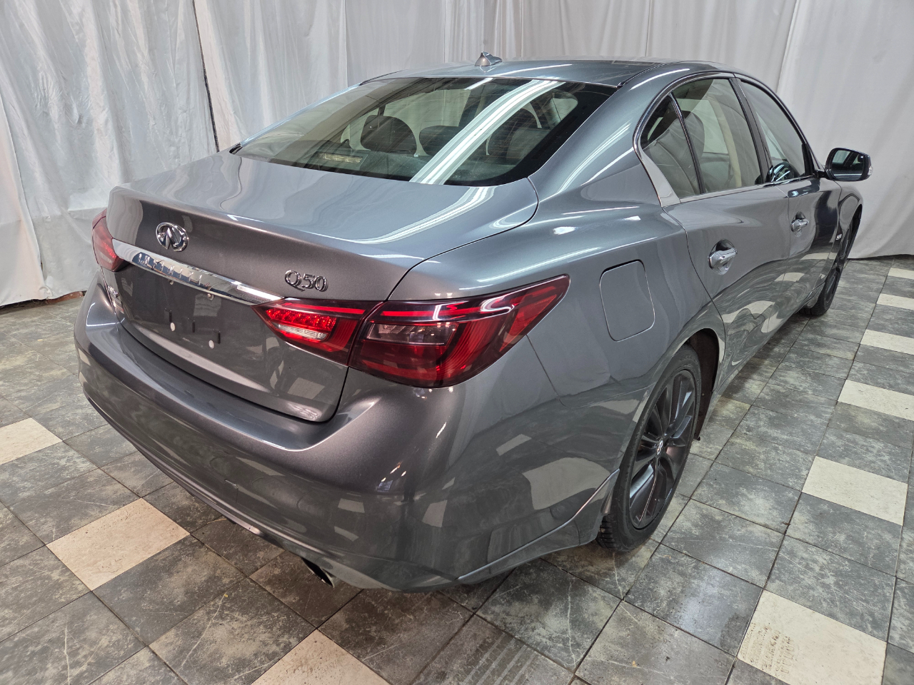 Infiniti Q50 3.0t LUXE AWD 2019