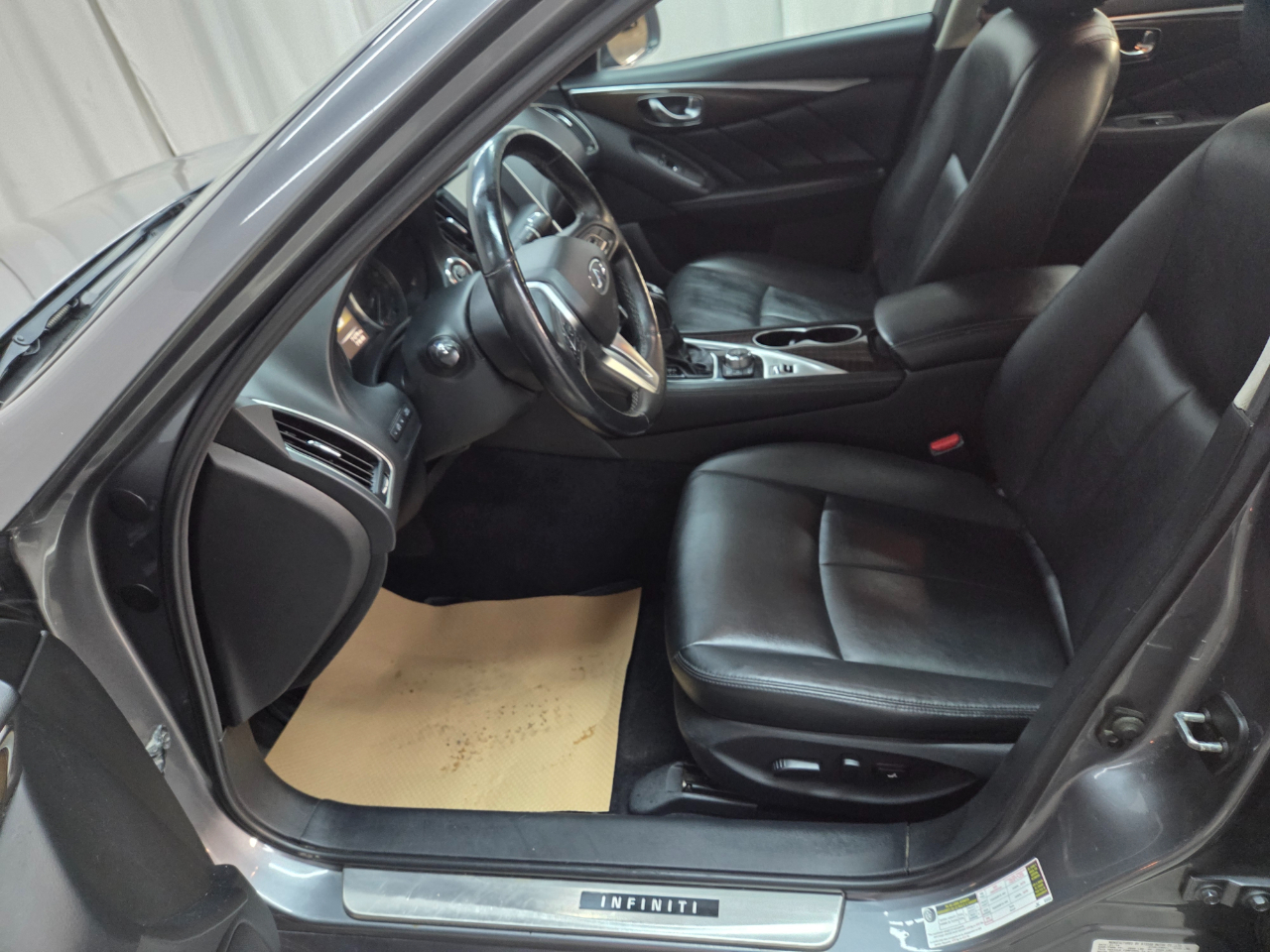 Infiniti Q50 3.0t LUXE AWD 2019