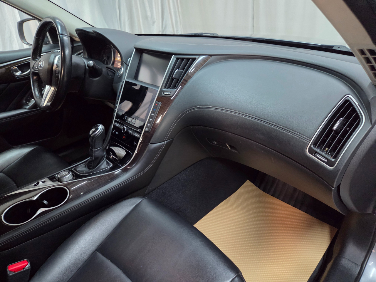 Infiniti Q50 3.0t LUXE AWD 2019