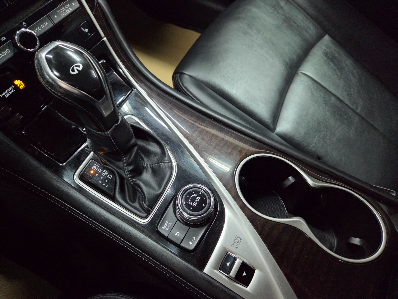 Infiniti Q50 3.0t LUXE AWD 2019