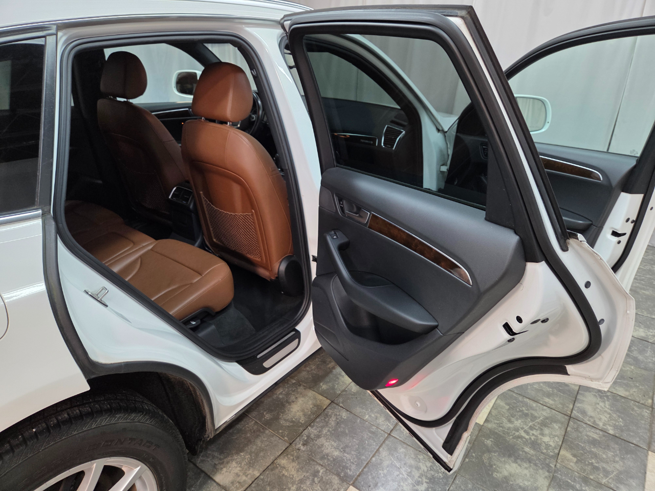 Audi Q5 2.0T Premium Plus quattro 2012