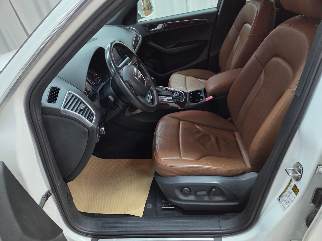 Audi Q5 2.0T Premium Plus quattro 2012