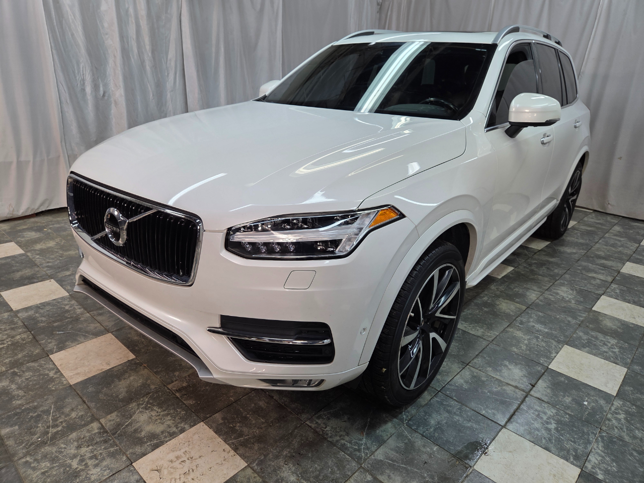Volvo XC90 T6 Momentum AWD 2018