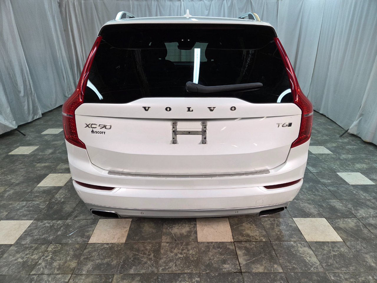 Volvo XC90 T6 Momentum AWD 2018