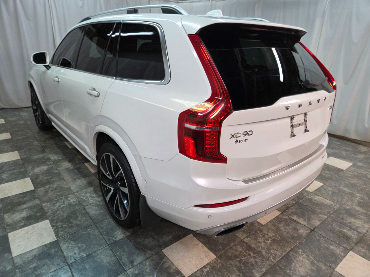 Volvo XC90 T6 Momentum AWD 2018