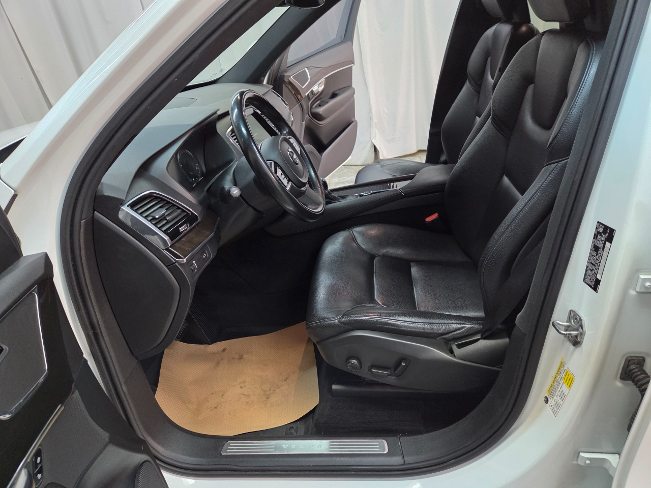 Volvo XC90 T6 Momentum AWD 2018