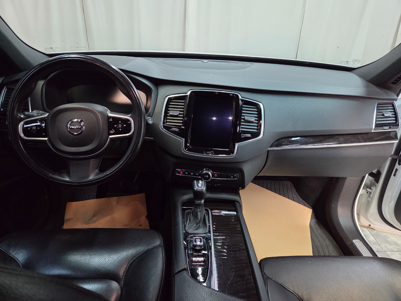 Volvo XC90 T6 Momentum AWD 2018