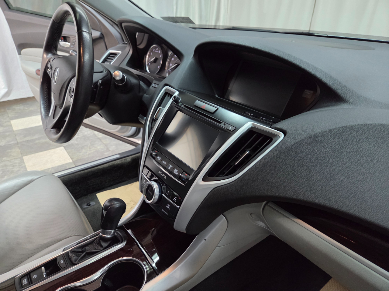 Acura TLX Technology Package 2.4L 2017