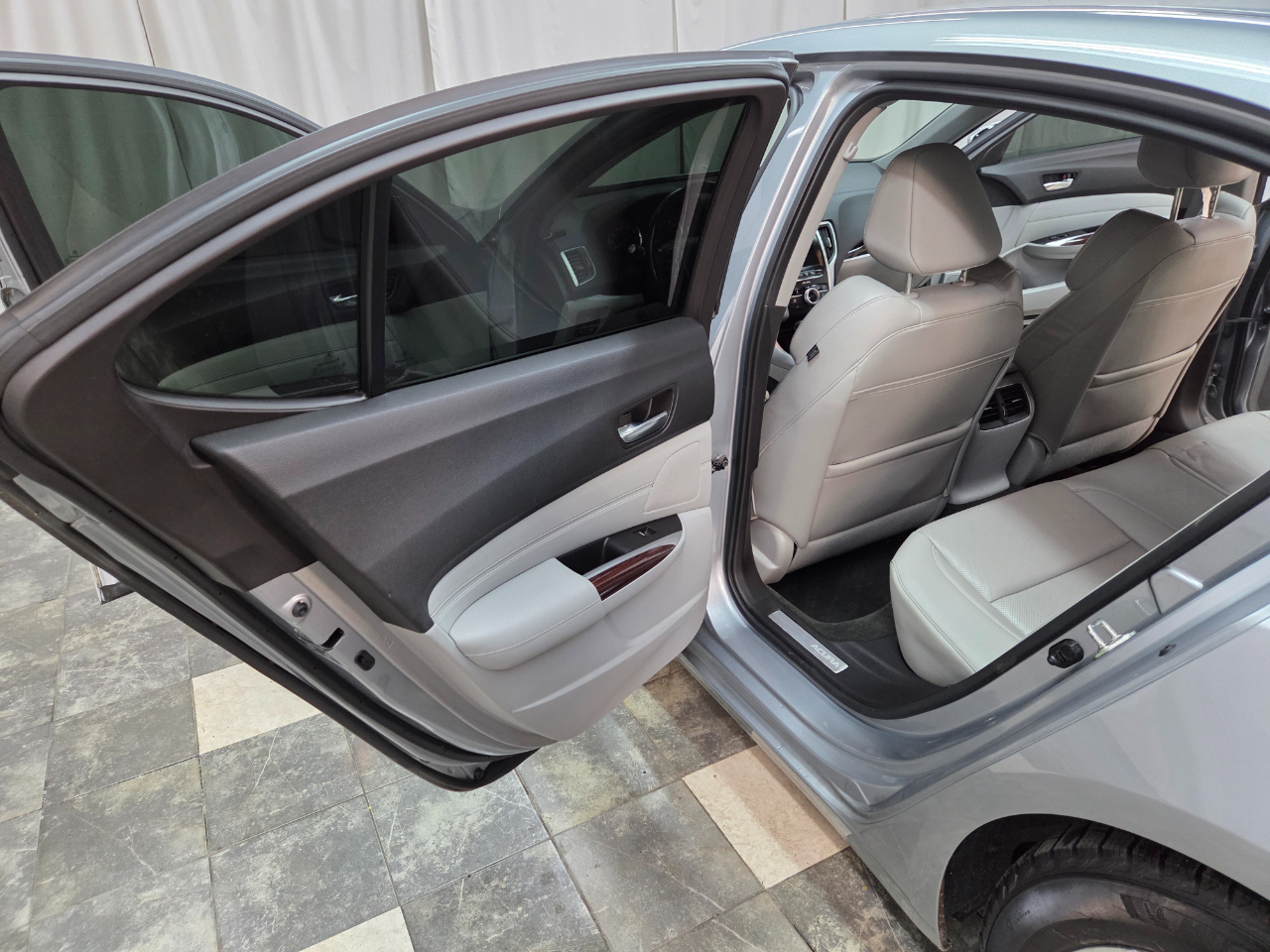 Acura TLX Technology Package 2.4L 2017