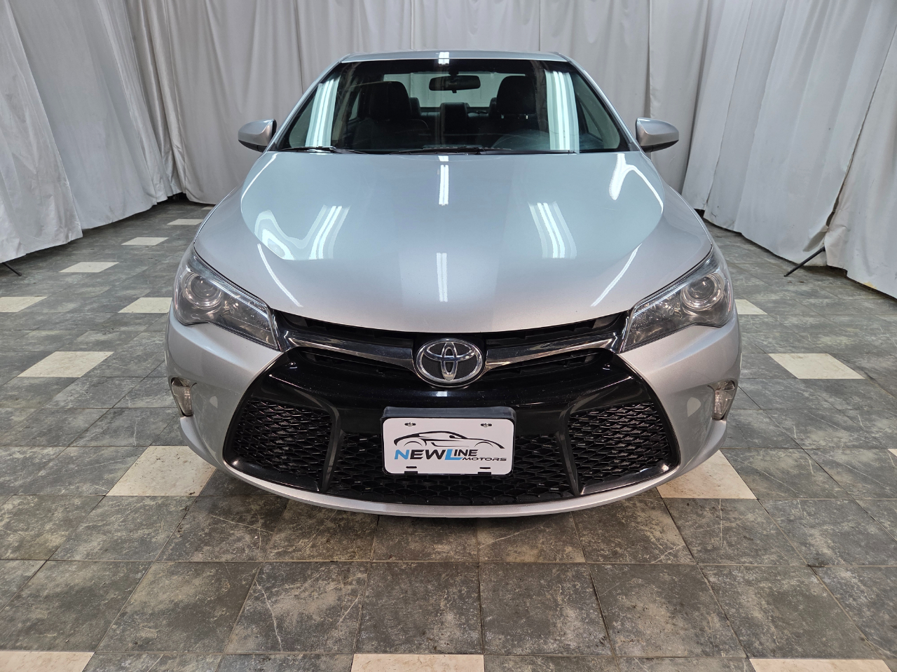 Toyota Camry SE 2015