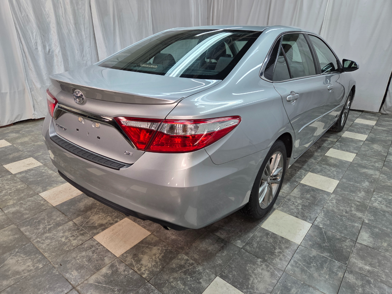 Toyota Camry SE 2015