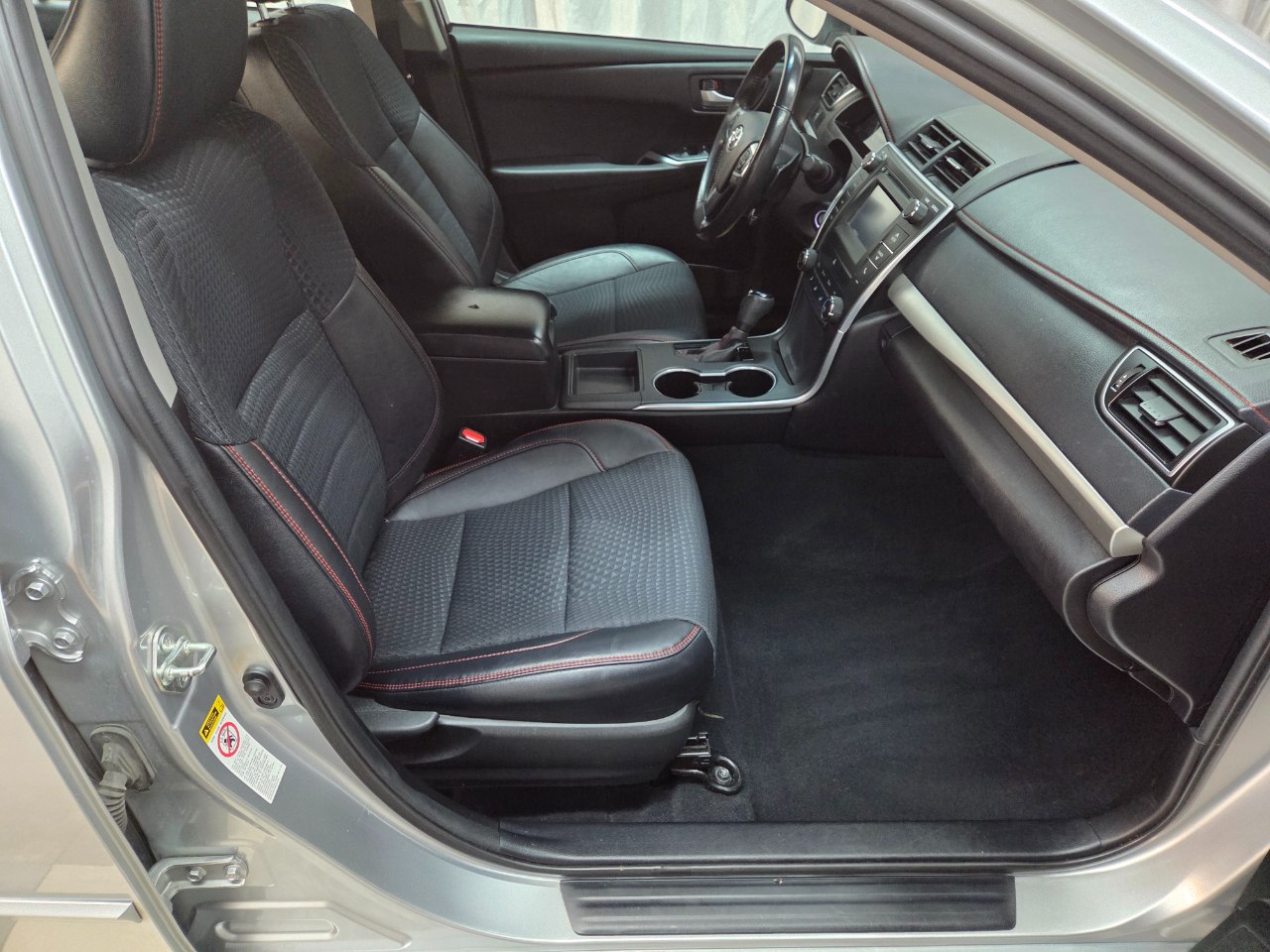 Toyota Camry SE 2015