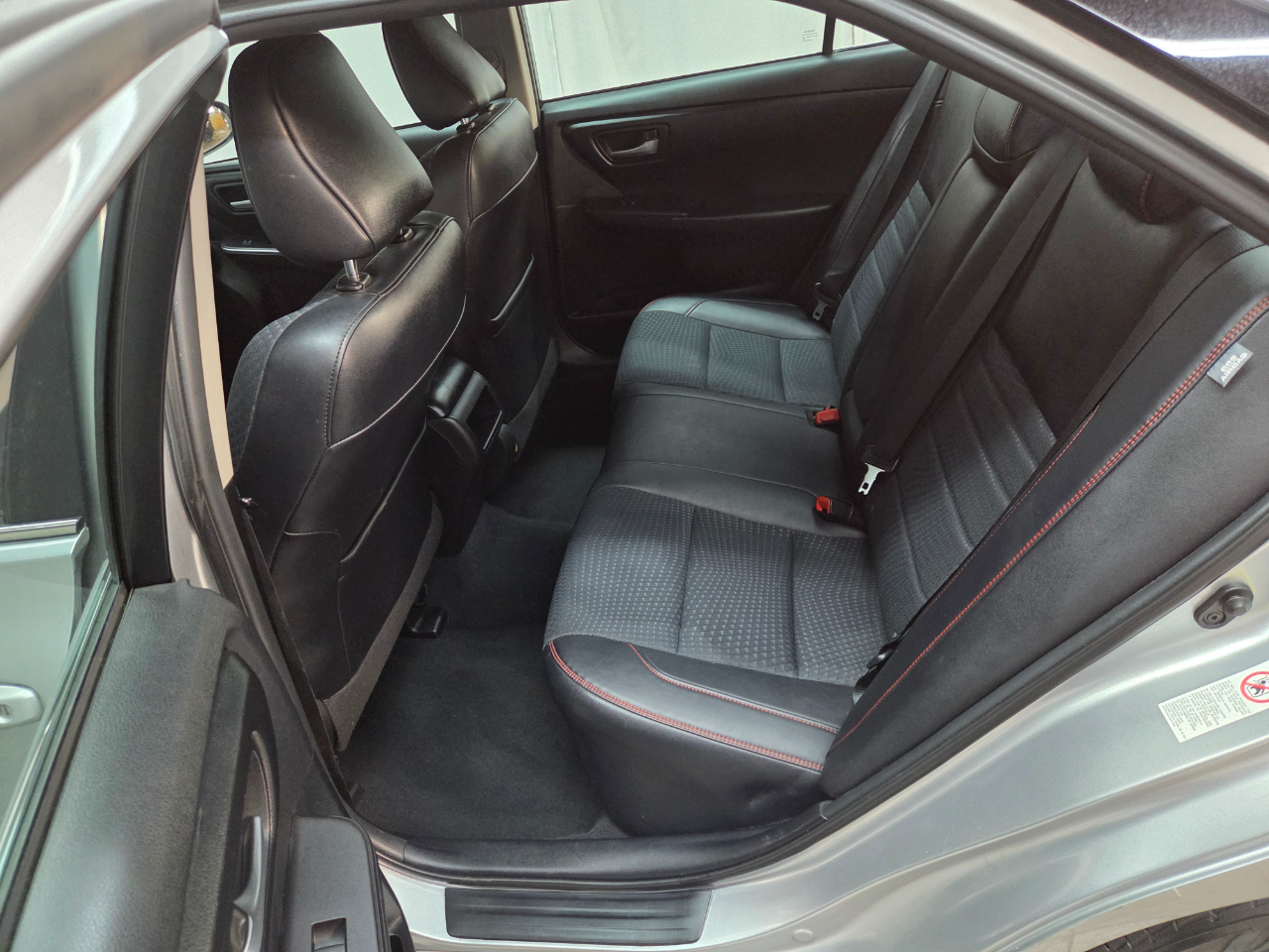 Toyota Camry SE 2015