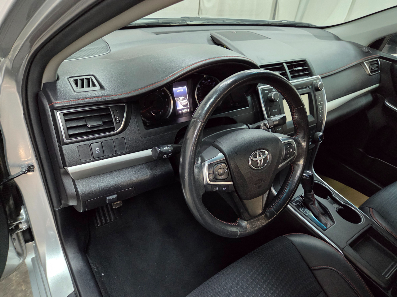 Toyota Camry SE 2015