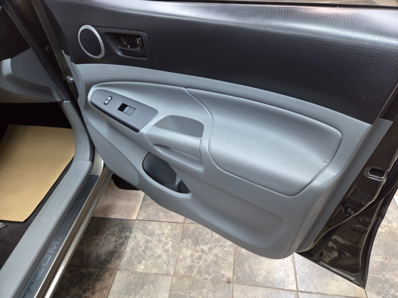 Toyota Tacoma Access Cab 4WD 2012