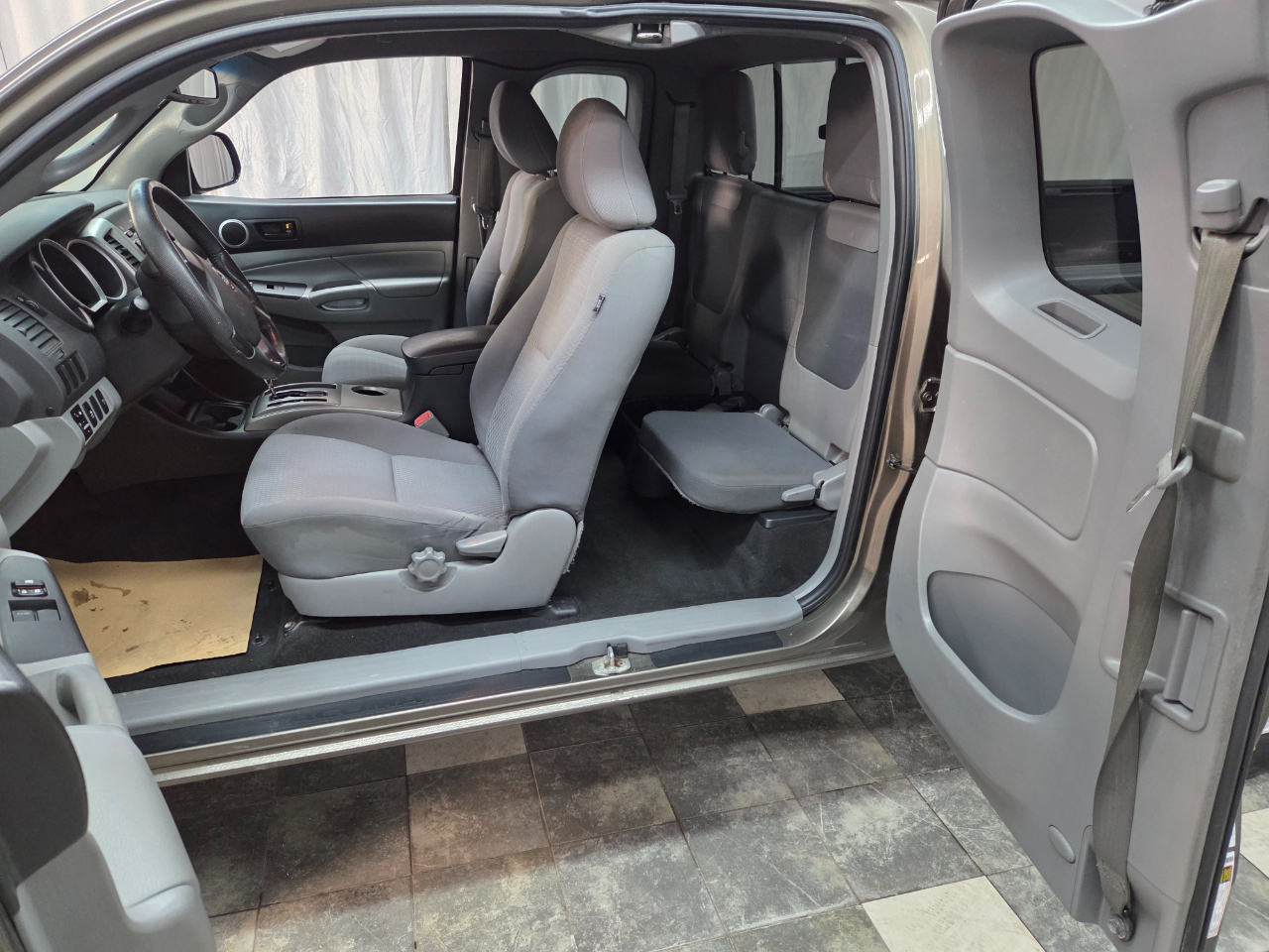 Toyota Tacoma Access Cab 4WD 2012